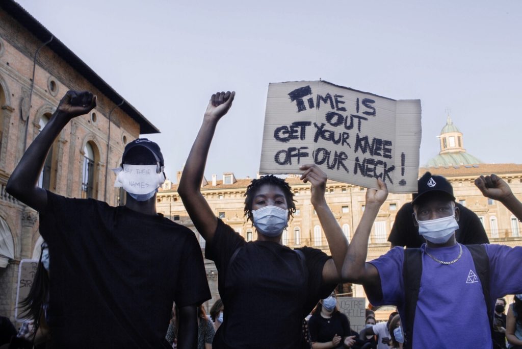 Reportage of a demonstration