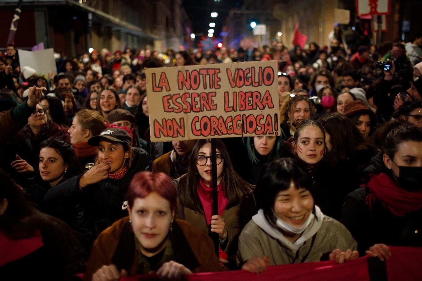 Reportage of a demonstration